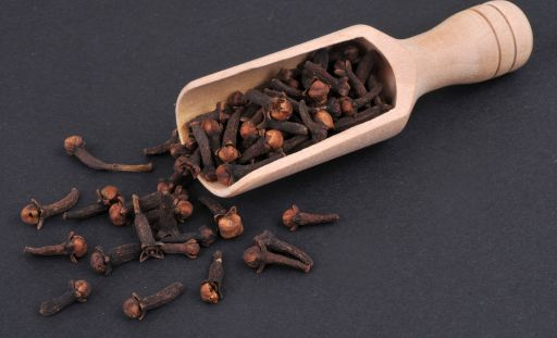 Cloves