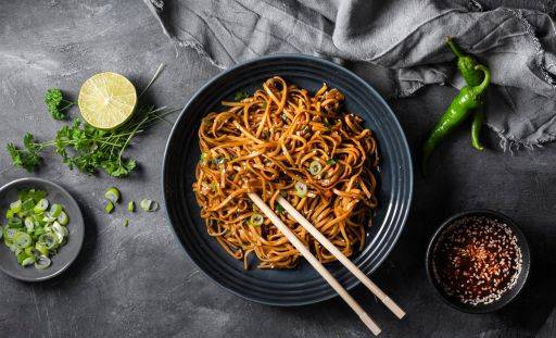 VEG. CHILLI GARLIC NOODLES