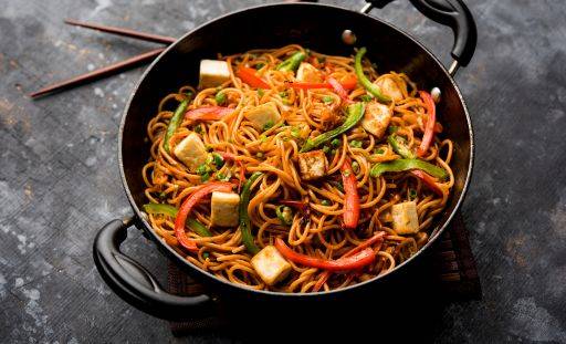 VEG. CHOWMEIN