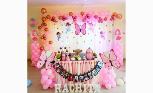 Themed & Customized Decor