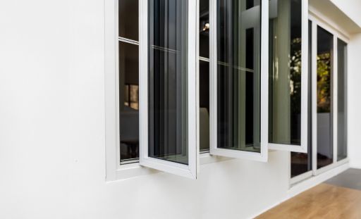 Expert aluminium section & glass fabrication work