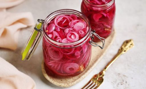 RedOnioninVinegar/Sirkawalipyaj(pickled)