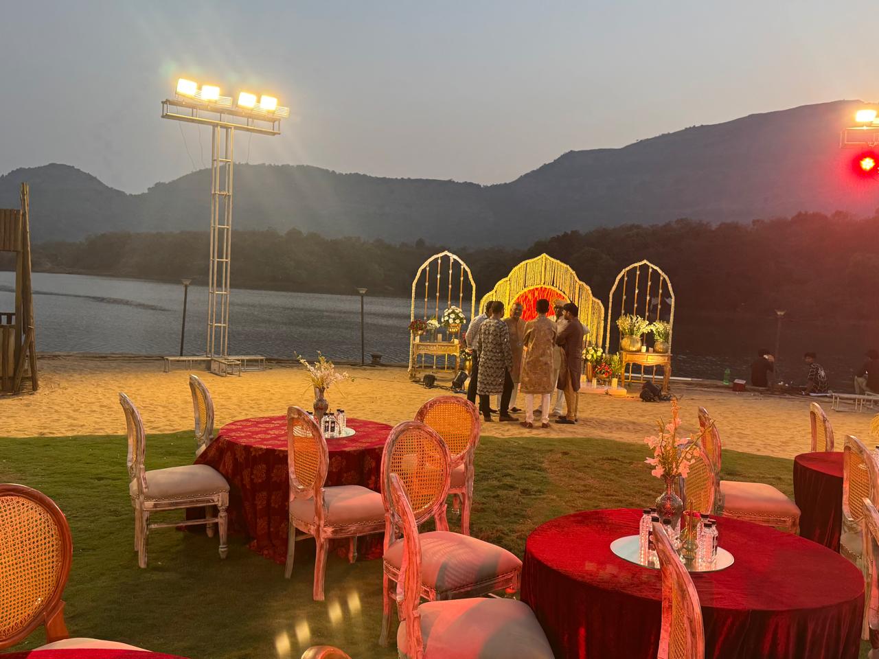 Destination wedding heading