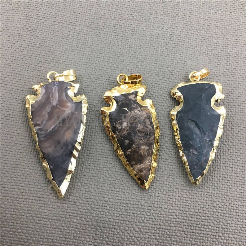 Agate Arrow Pendant