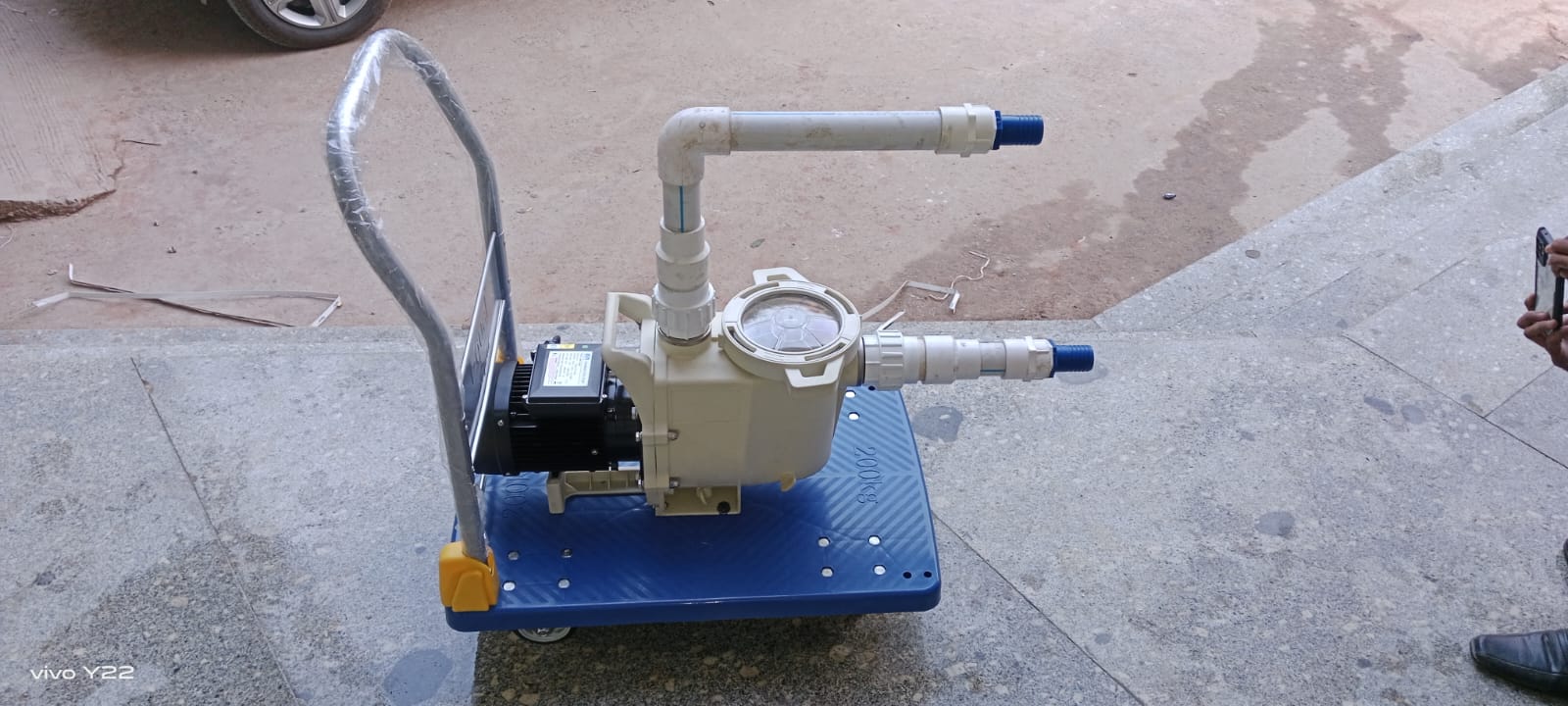 Trolley maut suction pump